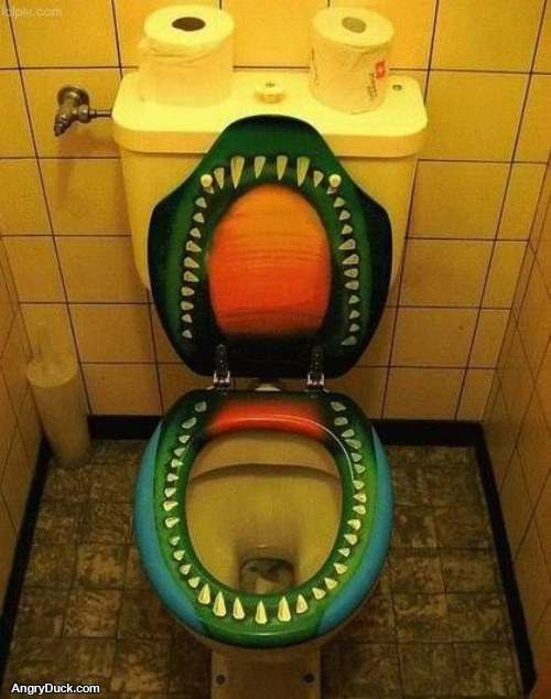 Nom Nom Nom Toilet