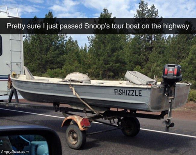 Snoops Tour Boat